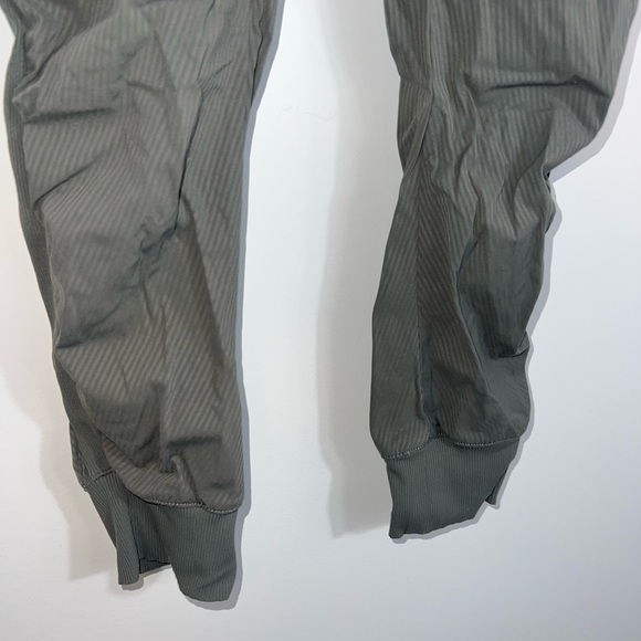 Lululemon Dance Studio Jogger green size 2 - Picture 3 of 13